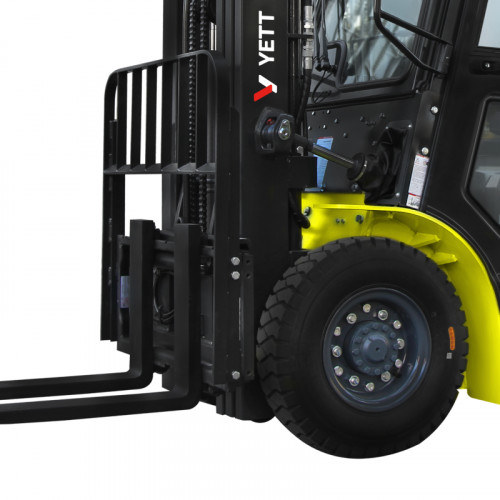 4 - Дизельный погрузчик с кабиной YETT CPCD35-W4K2-M400-3W-K